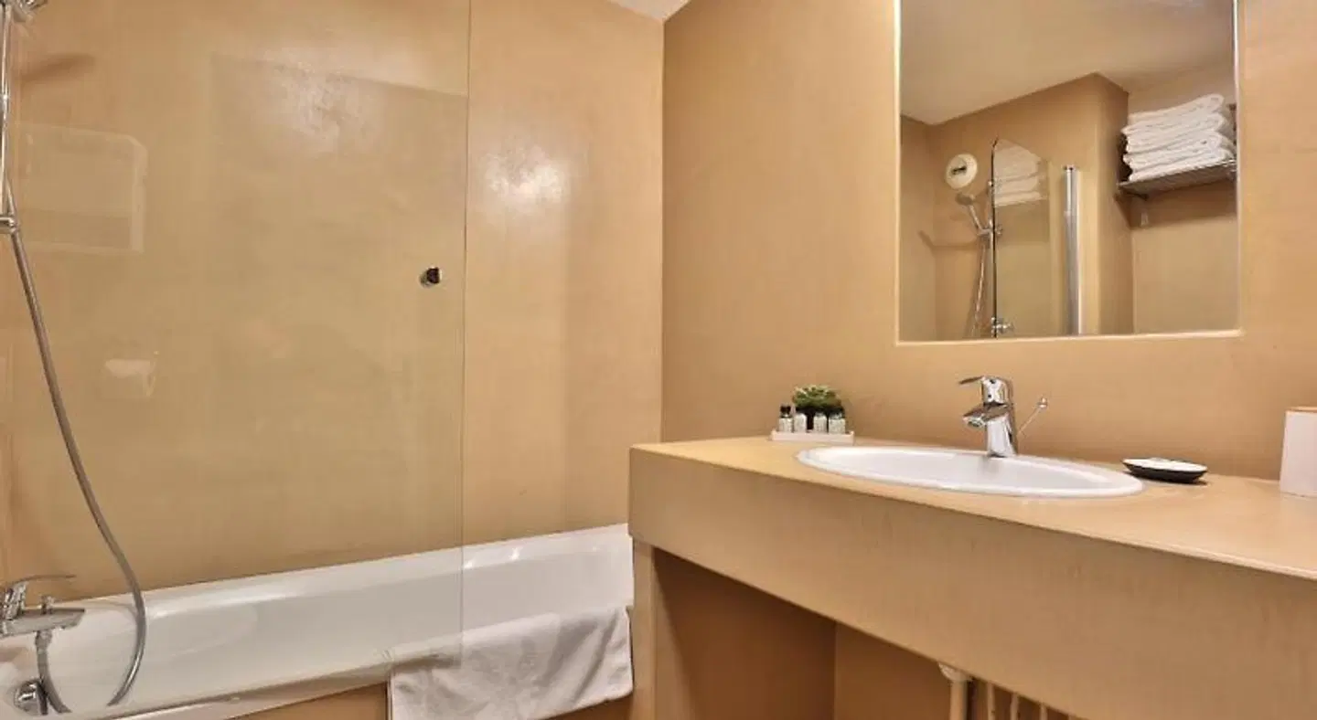 Olatua Hôtel & Appartements Badezimmer