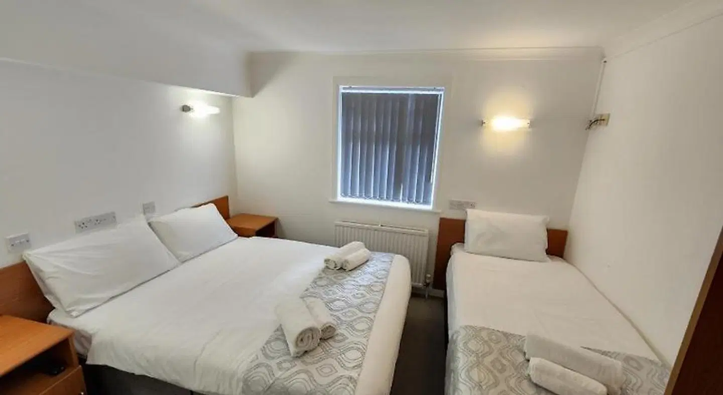 SK Heathrow Hotel ROOM_EXAMPLE