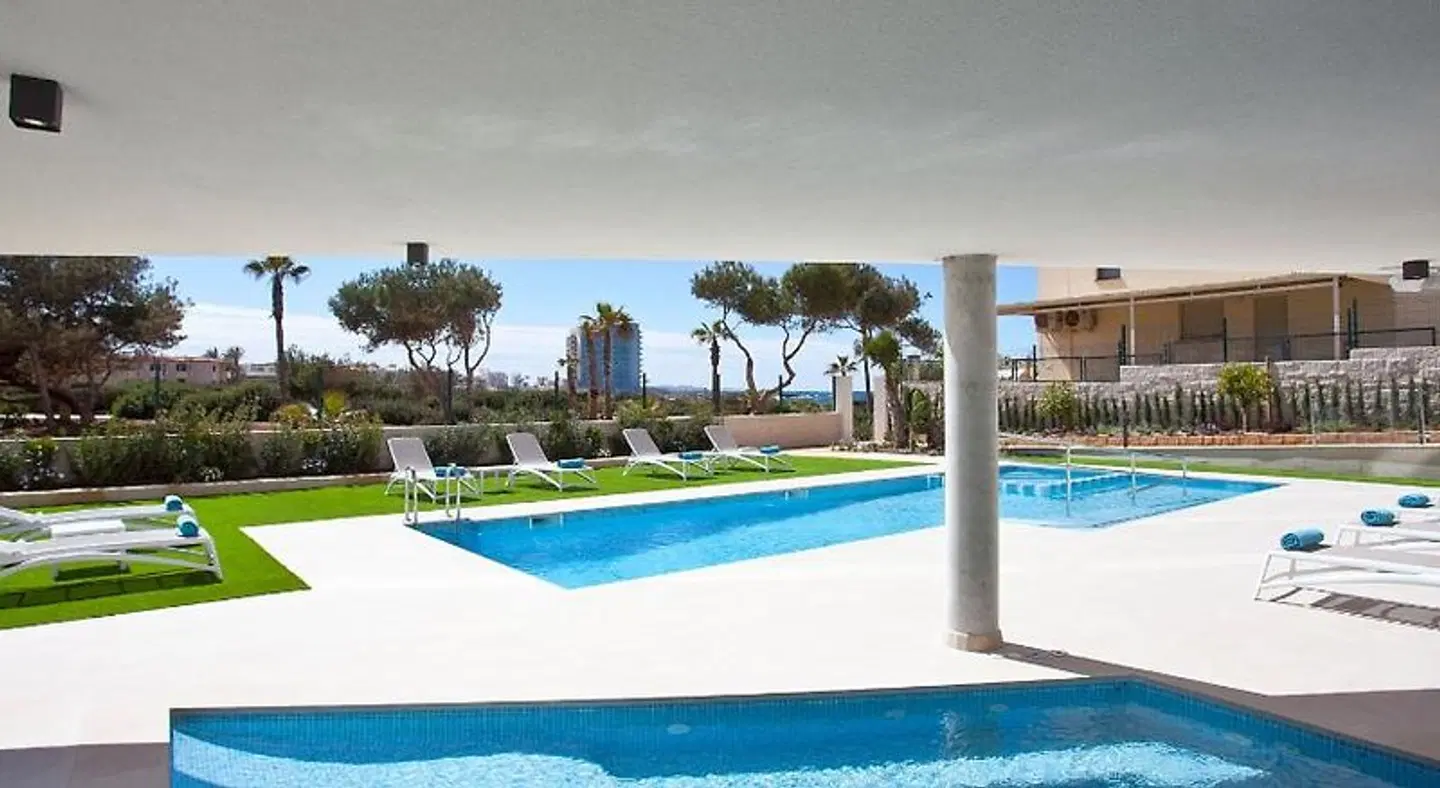 Apartaments Posidonia Hallenbad