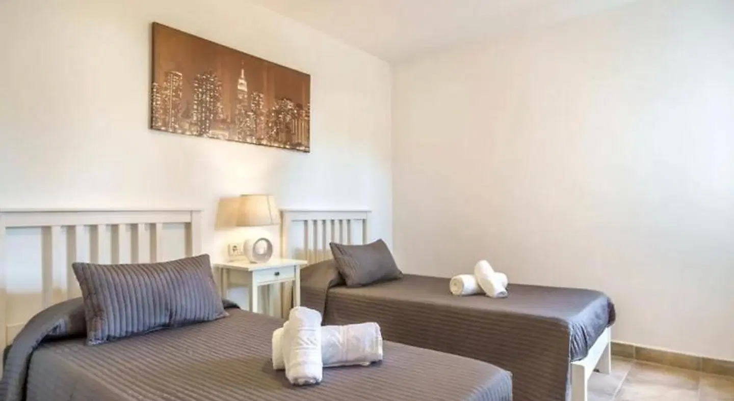 Apartamentos Los Pinos ROOM_EXAMPLE