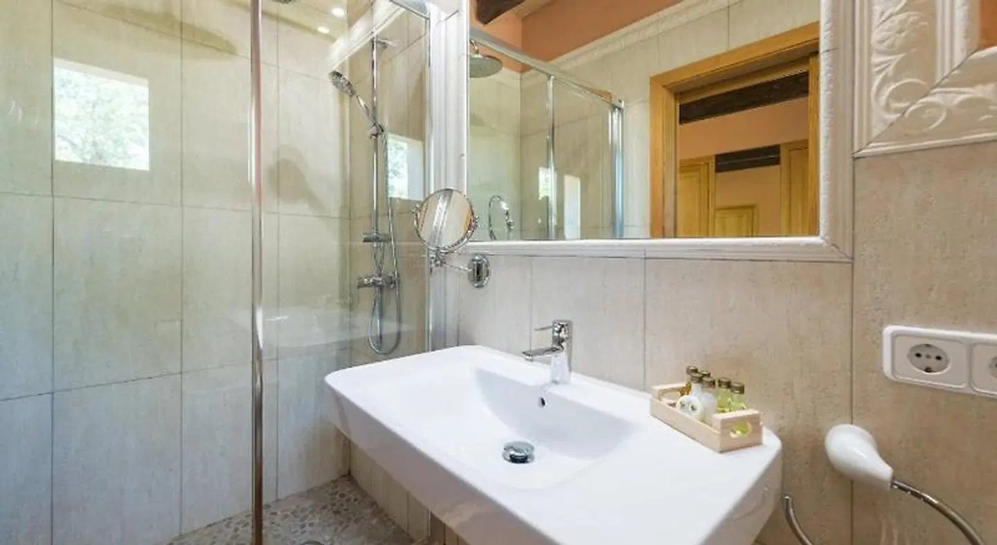Finca Agroturisme Sa Parellada Badezimmer
