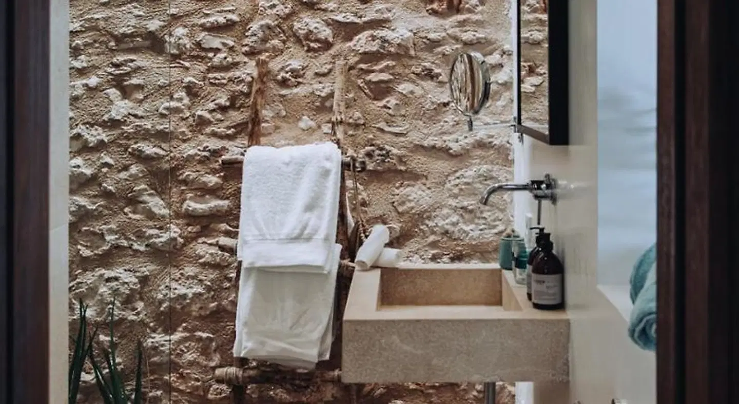 Cal Reiet Holistic Retreat HEALTH_BEAUTY