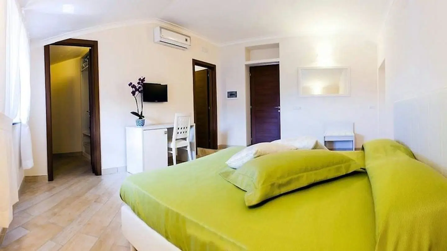 Back to Sorrento ROOM_EXAMPLE