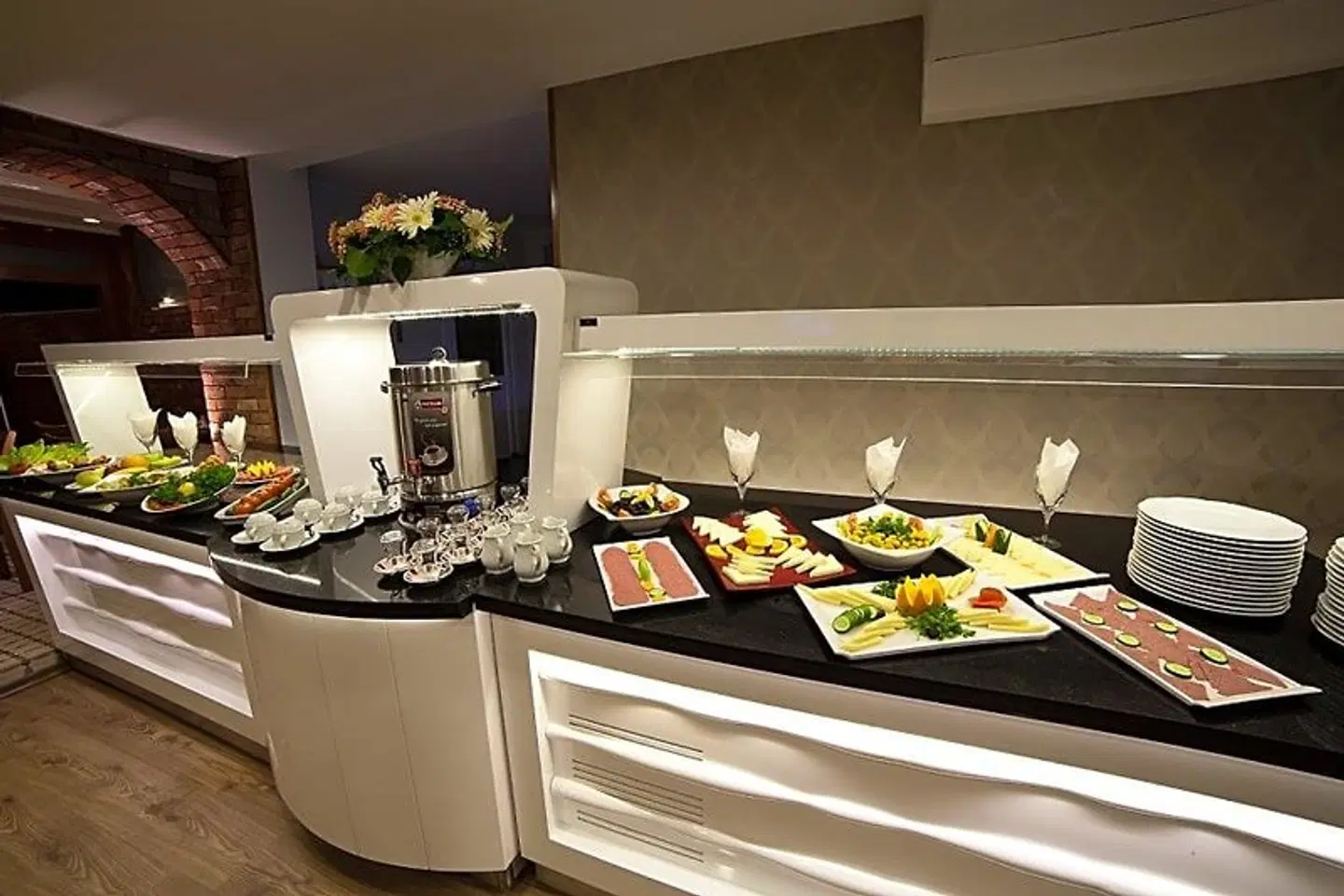 Walk In Hotel ROOM_EXAMPLE