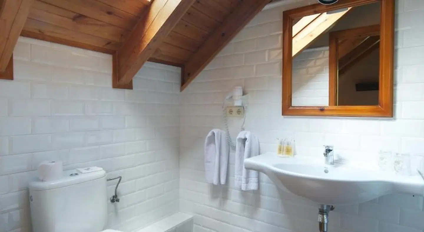 Hotel Caldas Badezimmer