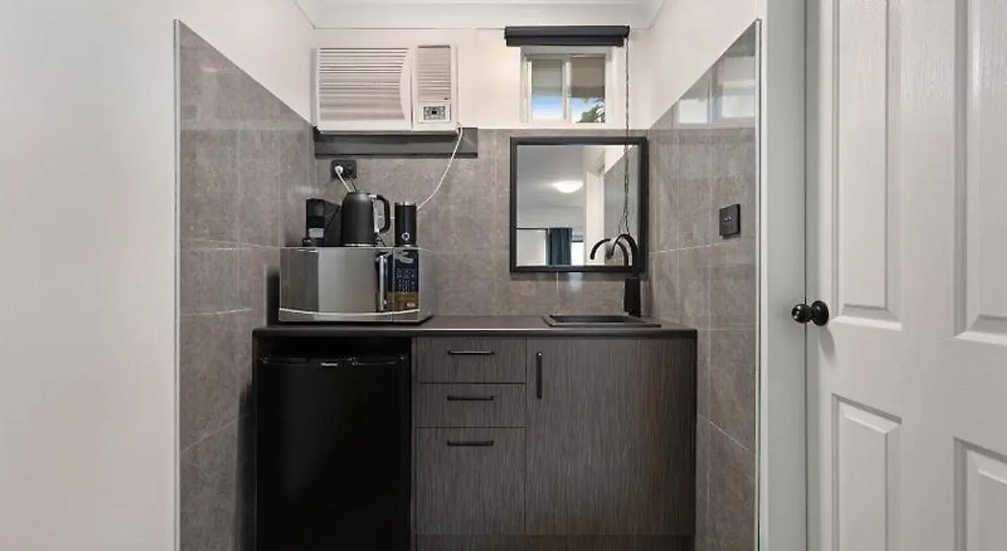 Alabaster Motor Inn ROOM_EXAMPLE