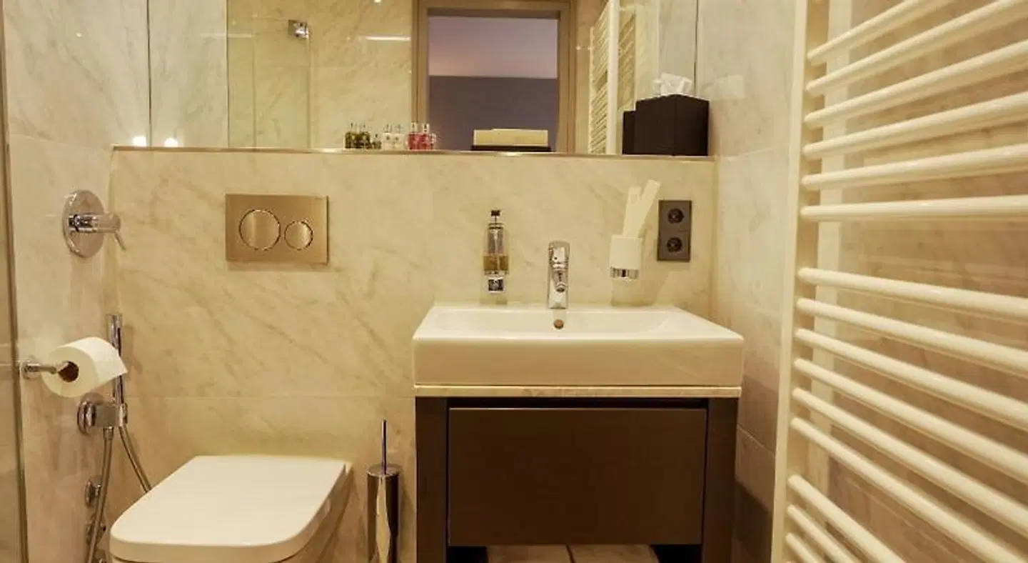 Fourty Three Luxury Serviced Apartments Badezimmer