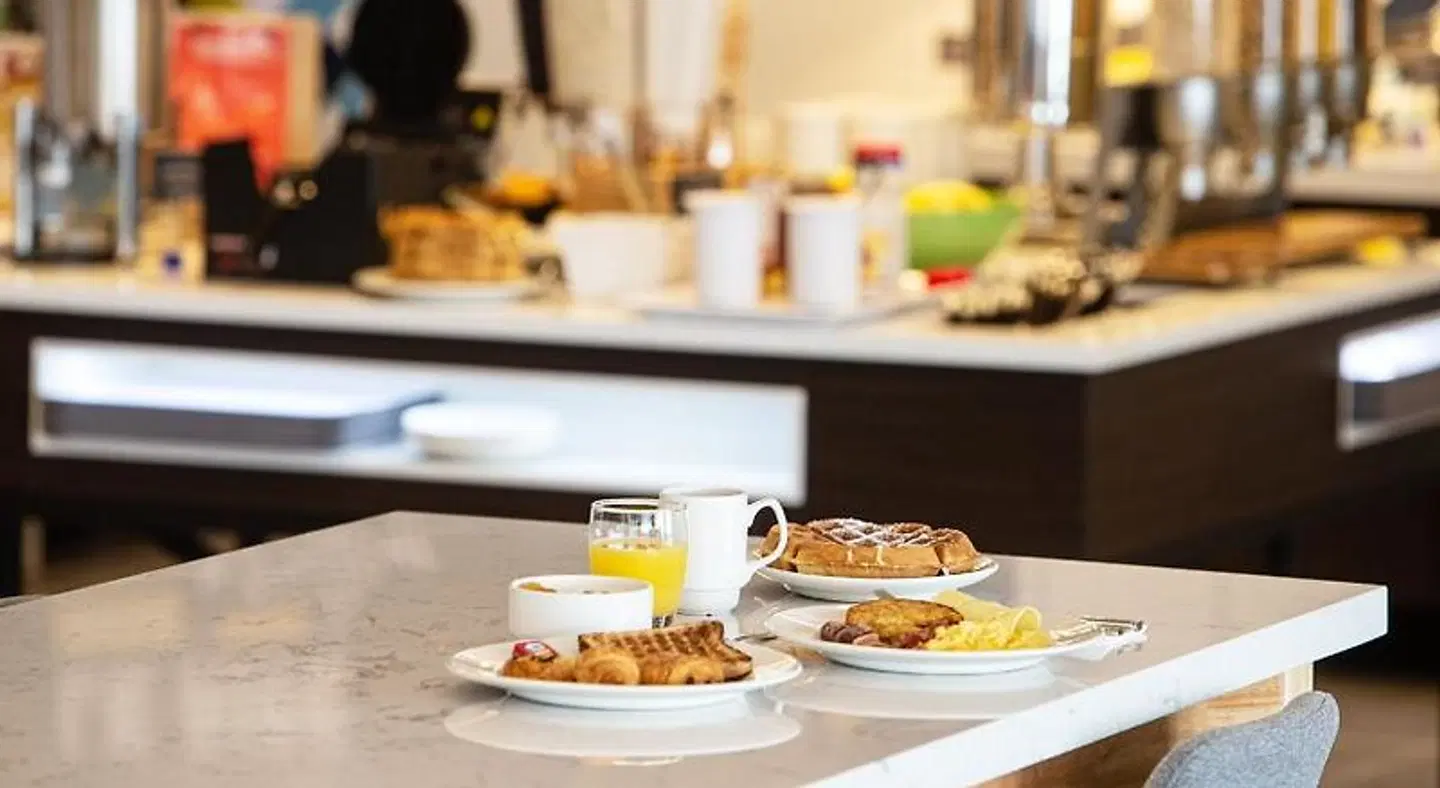 Hampton By Hilton Toulouse Airport Restaurant