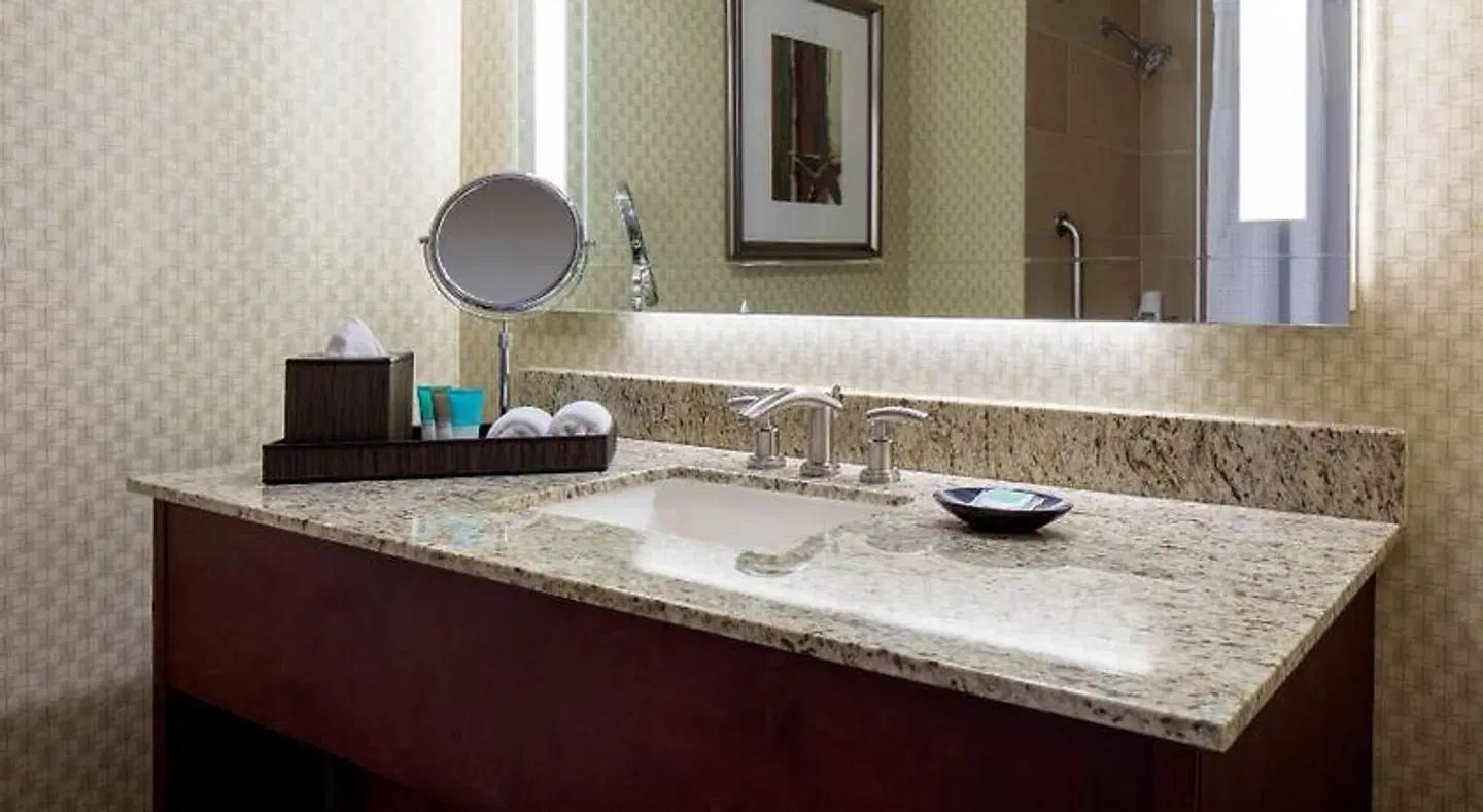 Hyatt Regency Houston Intercontinental Airport Badezimmer
