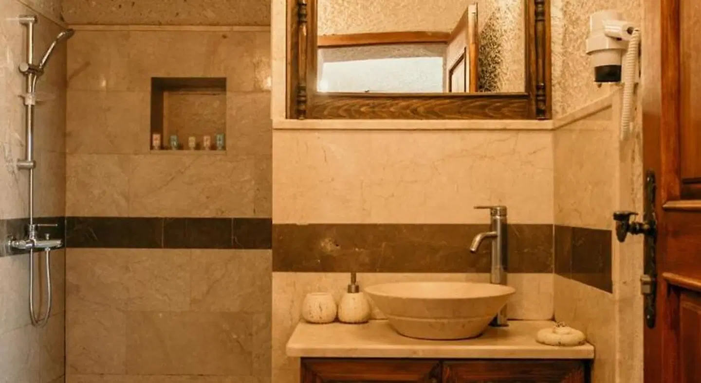 Village Cave House Hotel Badezimmer