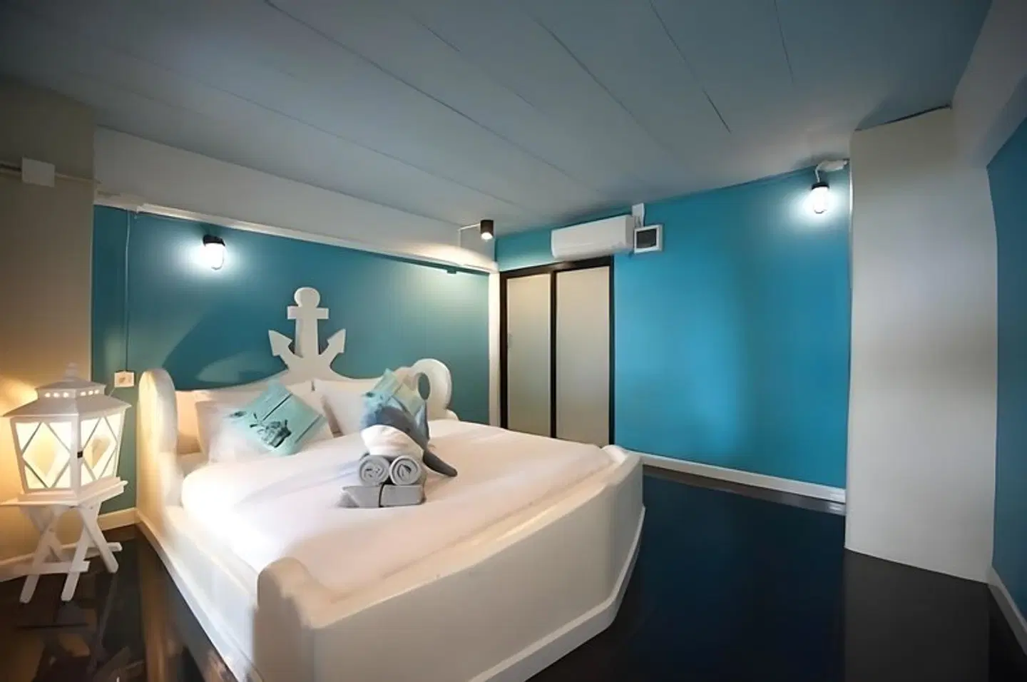 De Sea Almond ROOM_EXAMPLE