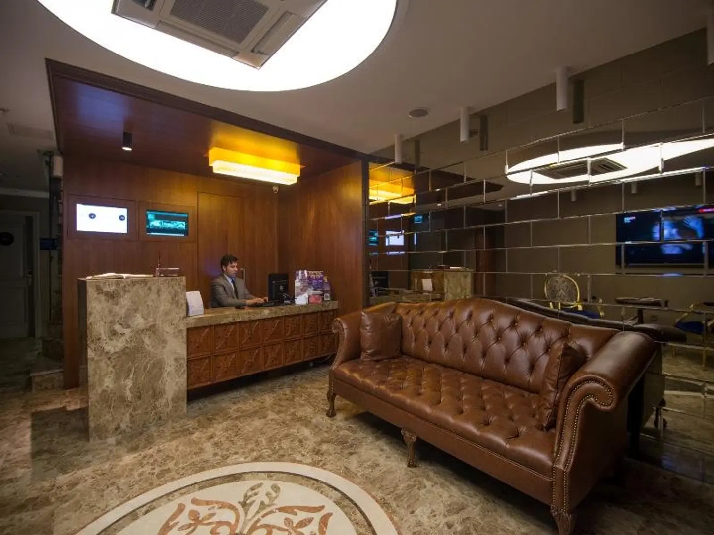 GK Regency Suites LOUNGE_LOBBY