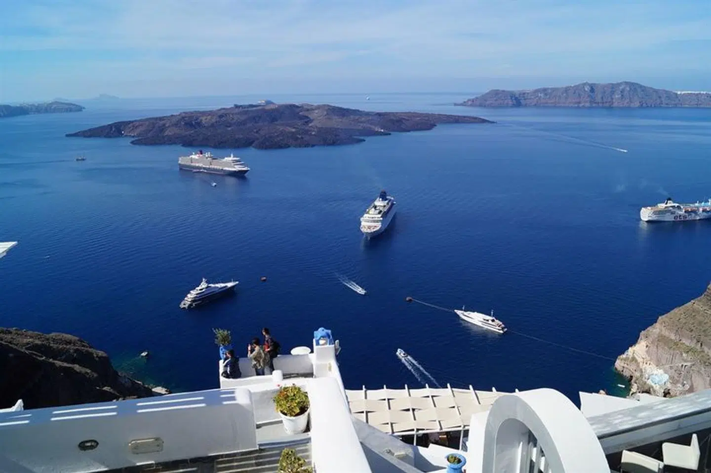 Loucas On The Cliff Terrasse