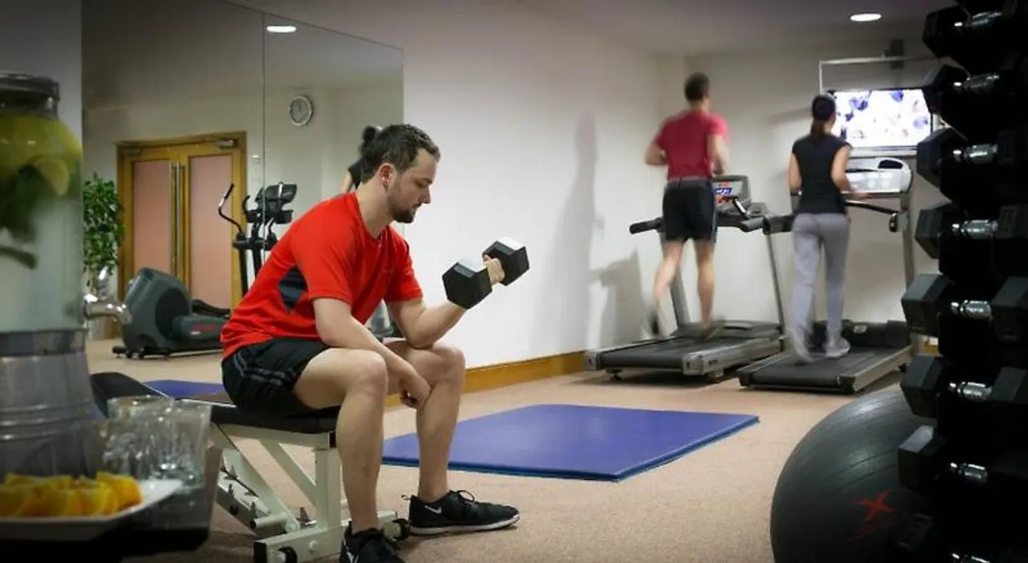 Clayton Crown Hotel London SPORTS_AND_LEISURE