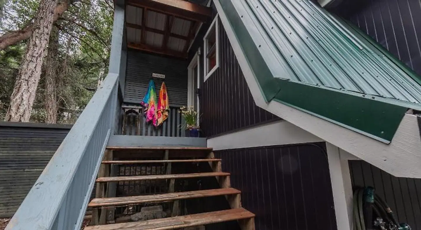 Salt Spring Carriage House B&B EXTERIOR