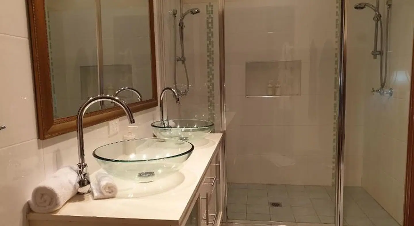 Limpinwood Lodge Badezimmer