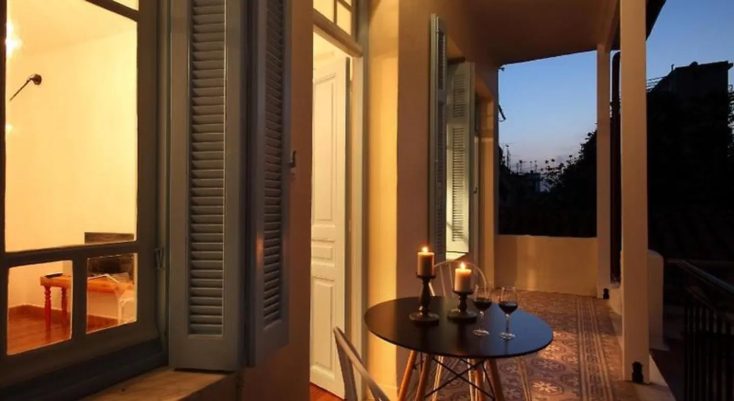 Live in Athens, Thiseio Historic House Terrasse