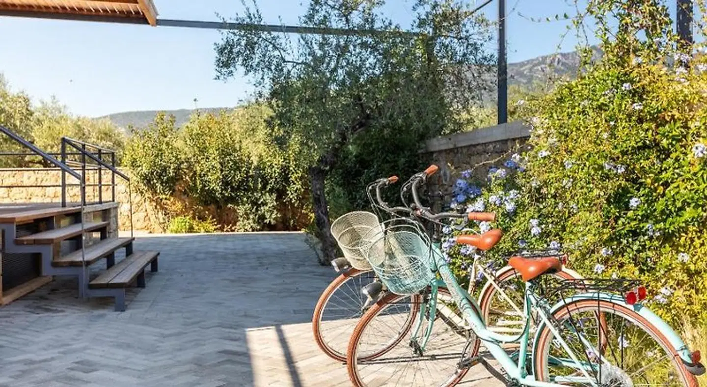 Lithos Guesthouse Terrasse