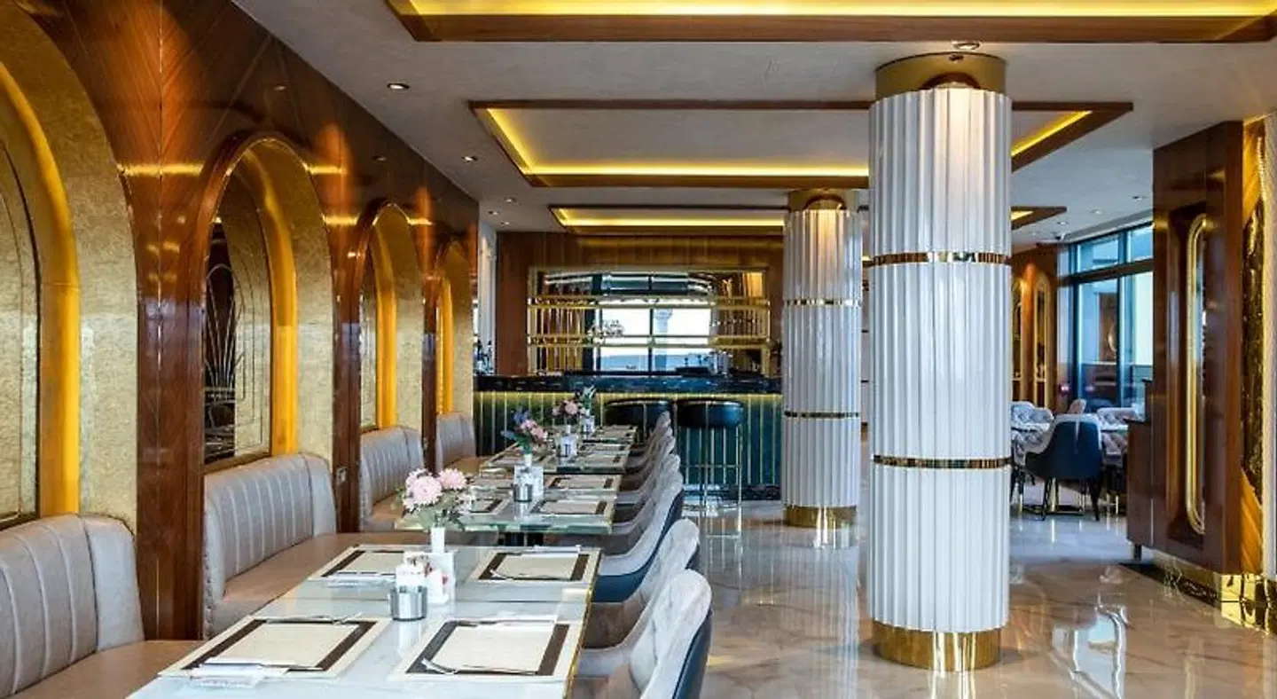 Beethoven Senfoni Hotel Restaurant