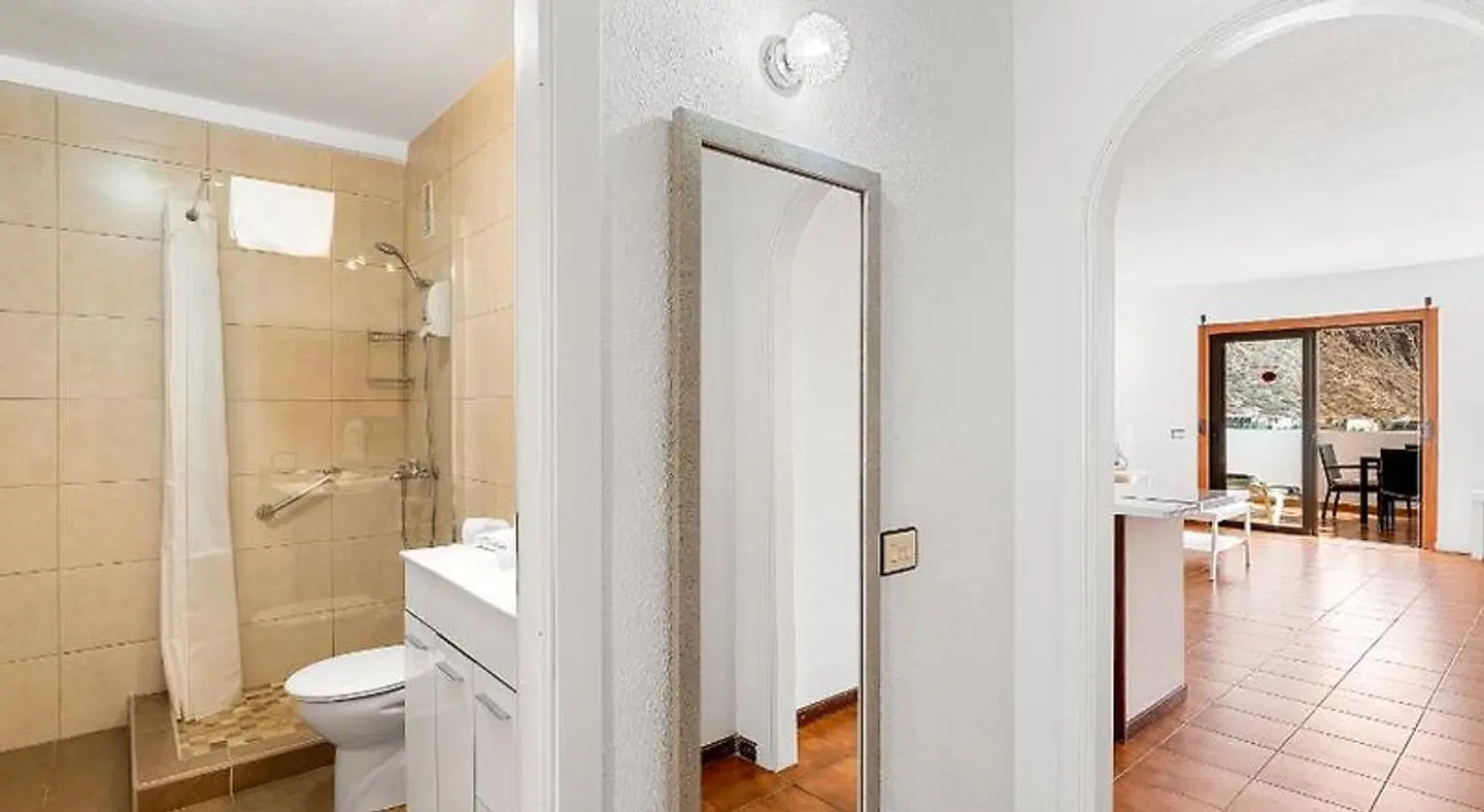 Paloma Beach Apartments Badezimmer