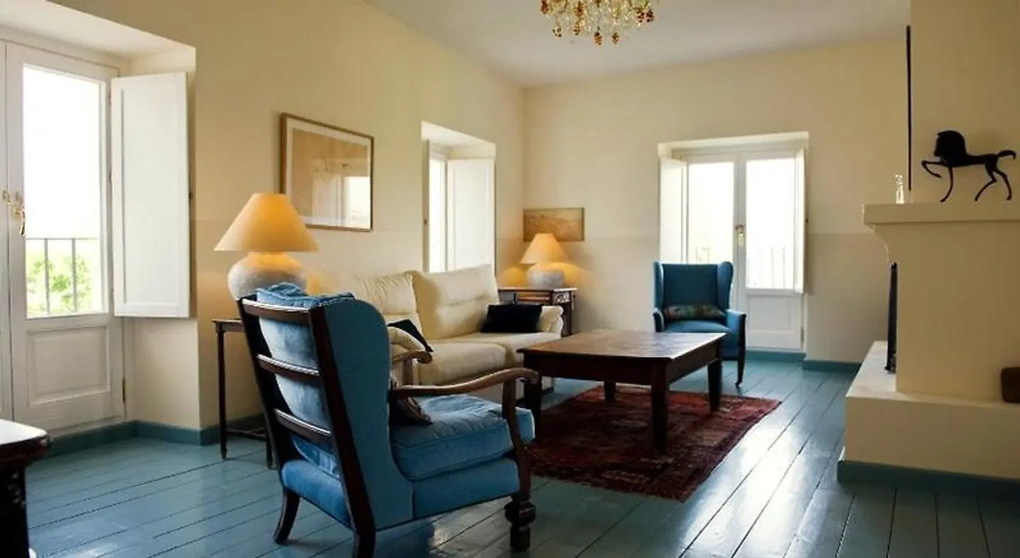 La Fuente de la Higuera ROOM_EXAMPLE