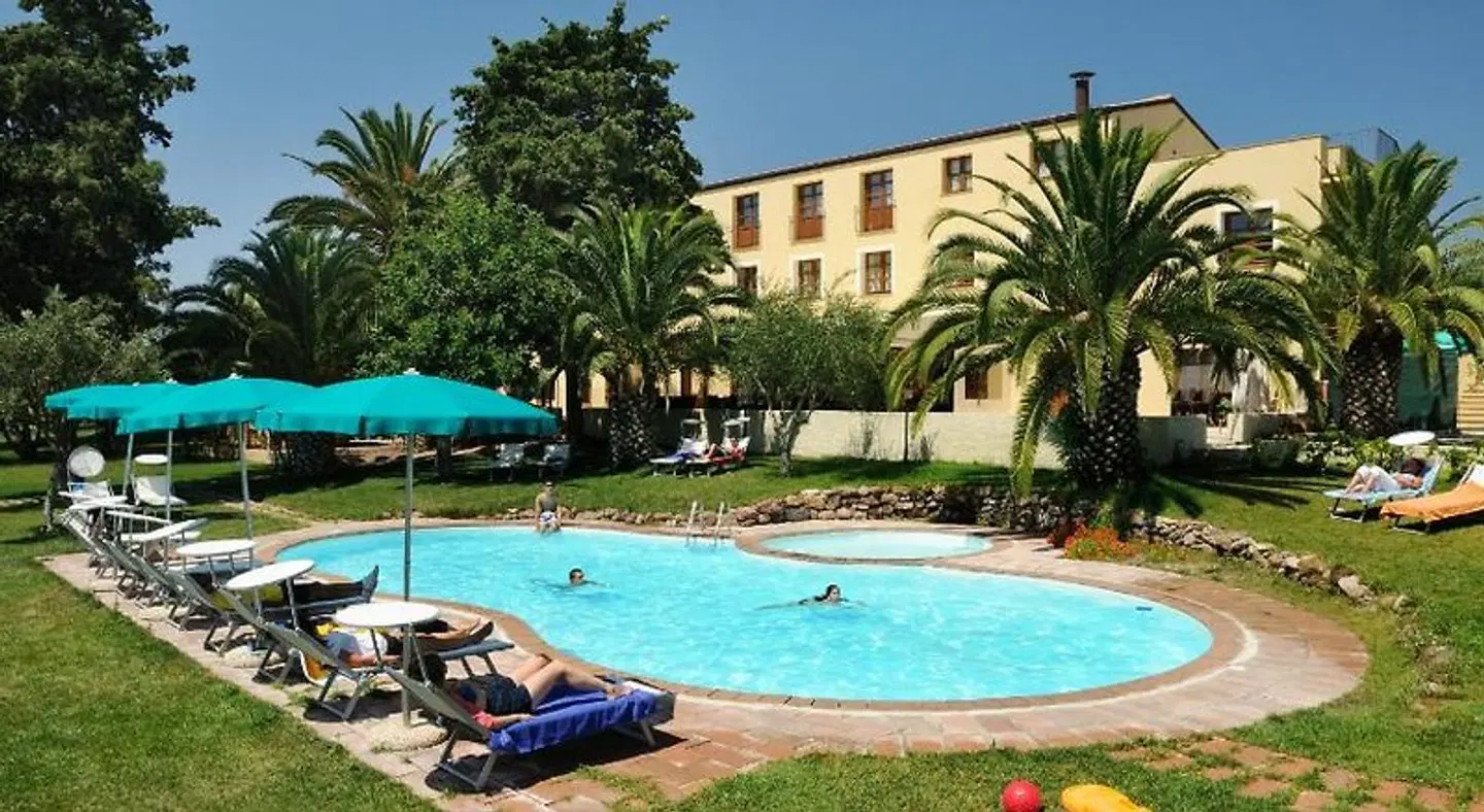 Alghero Resort Country Hotel OUTDOOR_POOL