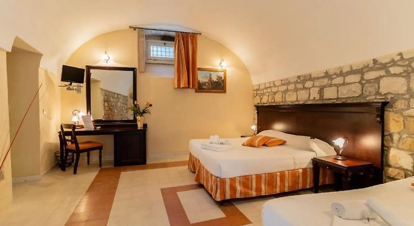 Palazzo Il Cavaliere B&B De Charme ROOM_EXAMPLE