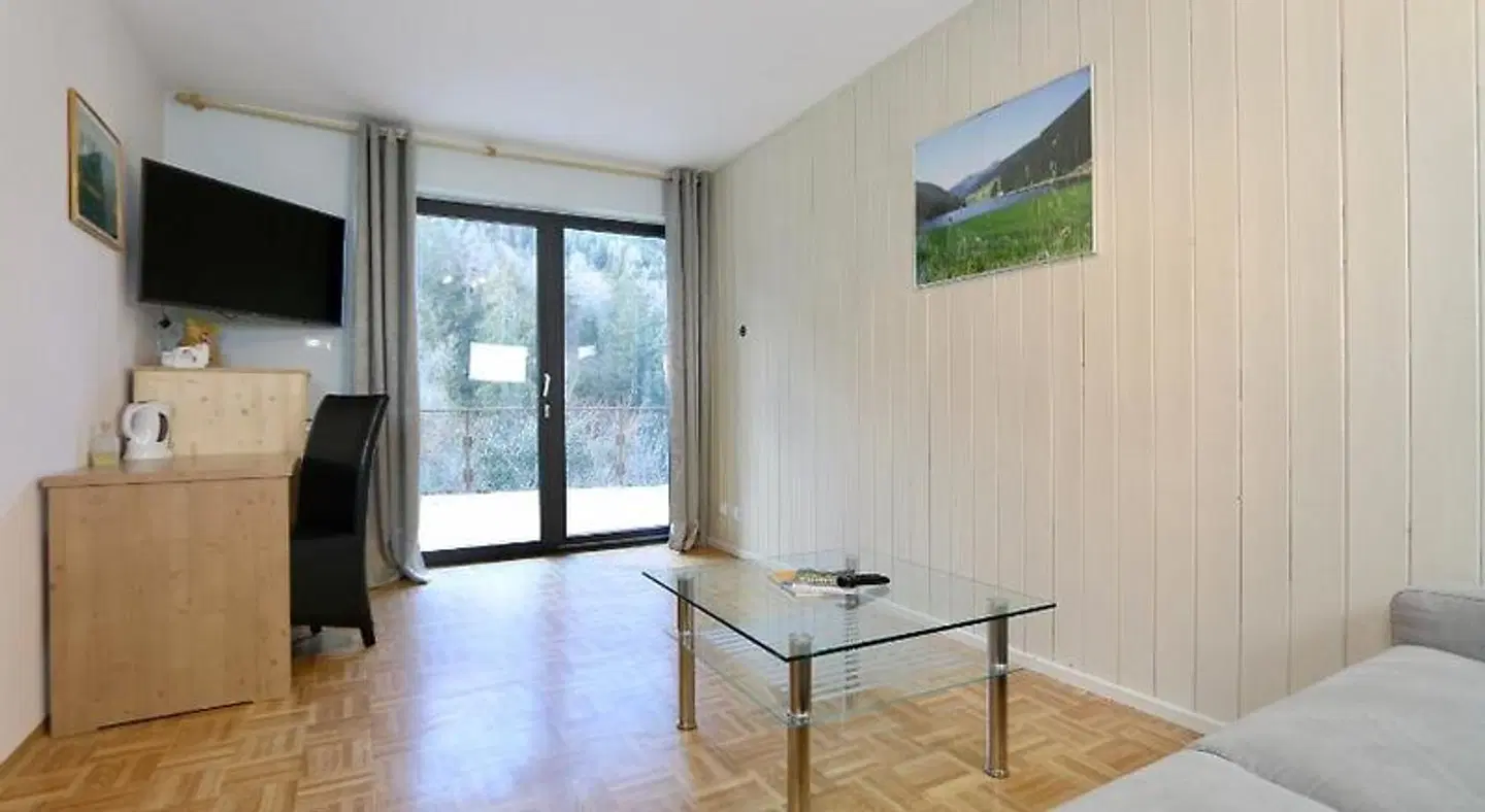 Hotel Berghang ROOM_EXAMPLE