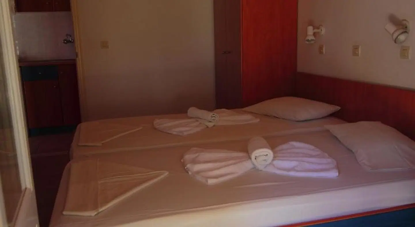 White Rock Apartments HEALTH_BEAUTY