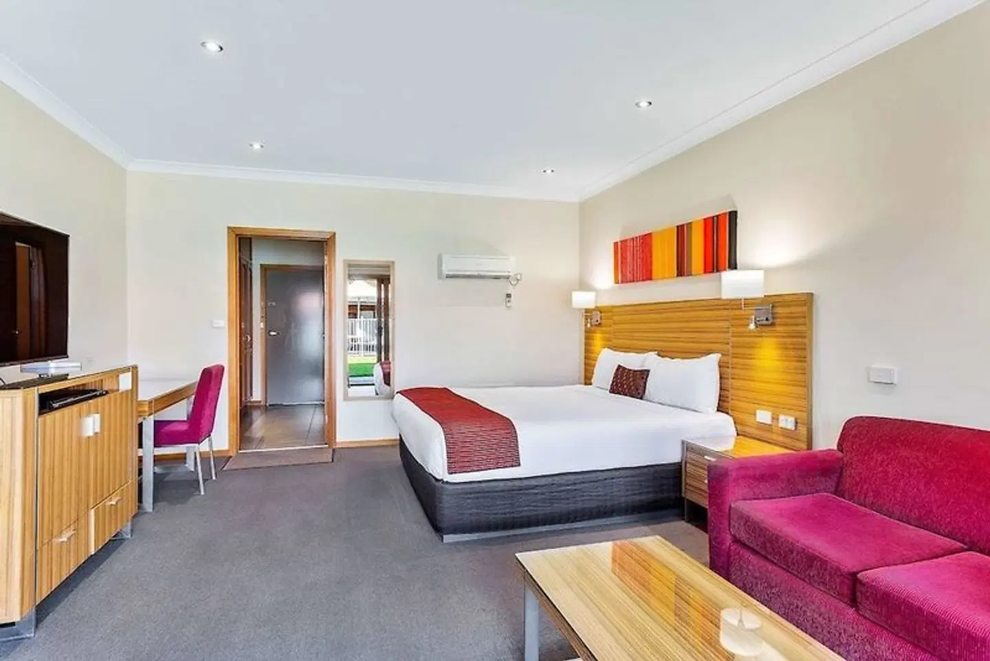 Comfort Inn Julie-Anna ROOM_EXAMPLE