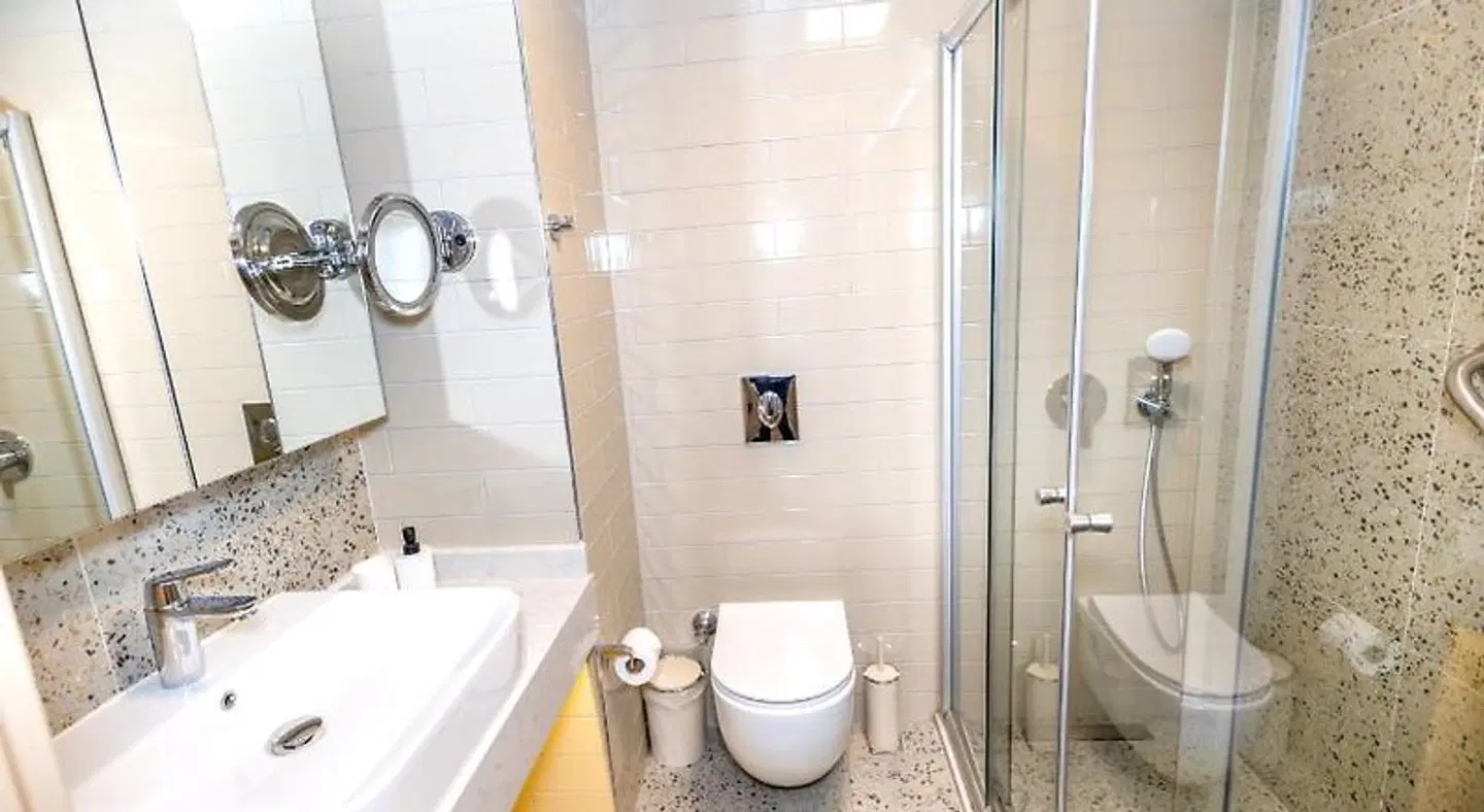 My Home Aparthotel Badezimmer