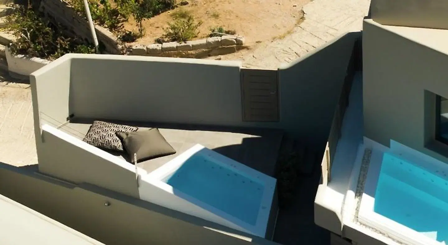 Black Diamond Suites ROOM_EXAMPLE