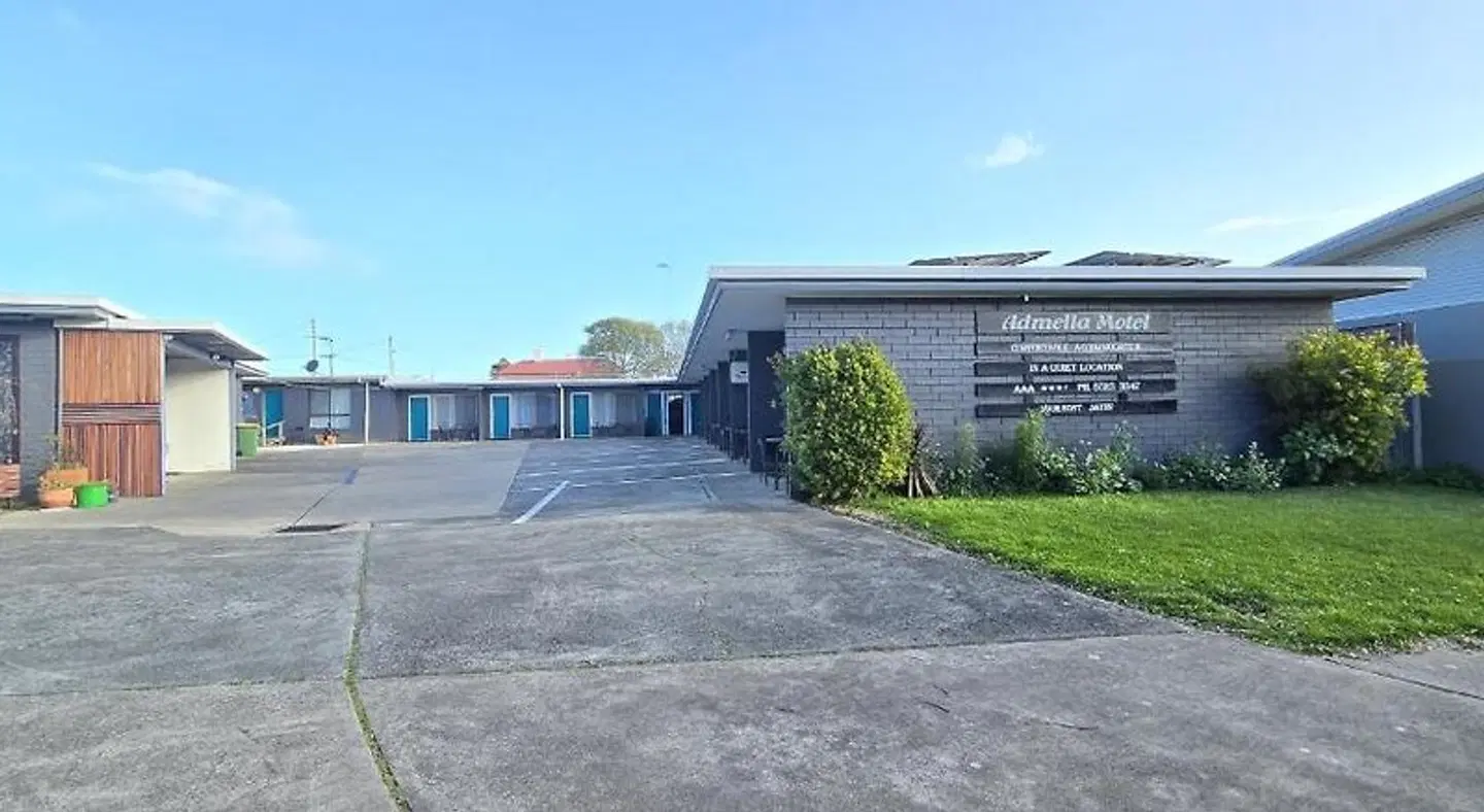 Admella Motel EXTERIOR