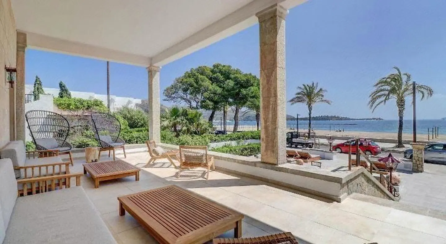 Hoposa Pollentia Terrasse