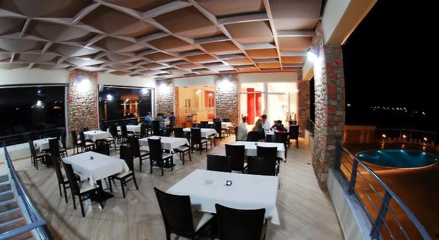 Antonios Village Hotel & Apartments Restaurant
