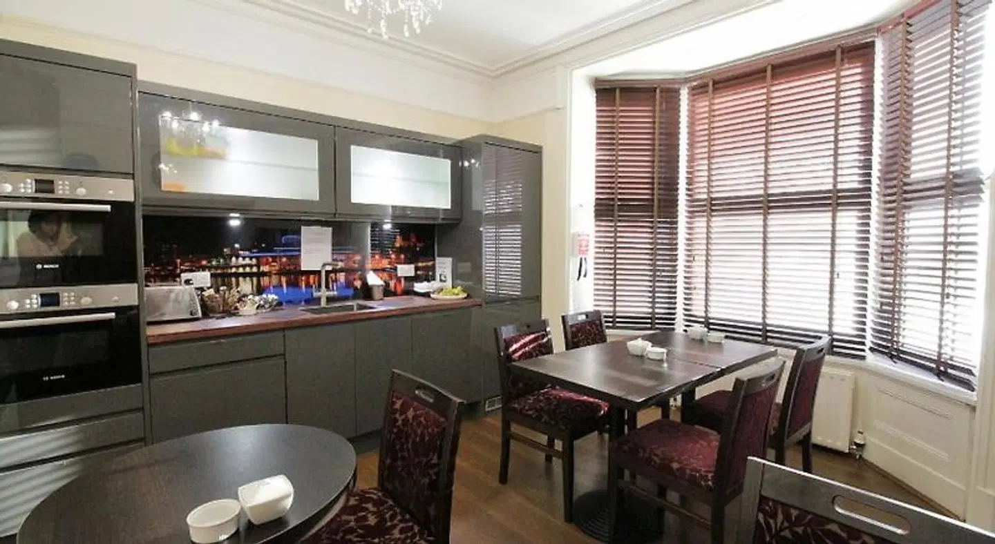 The Tennyson Bar