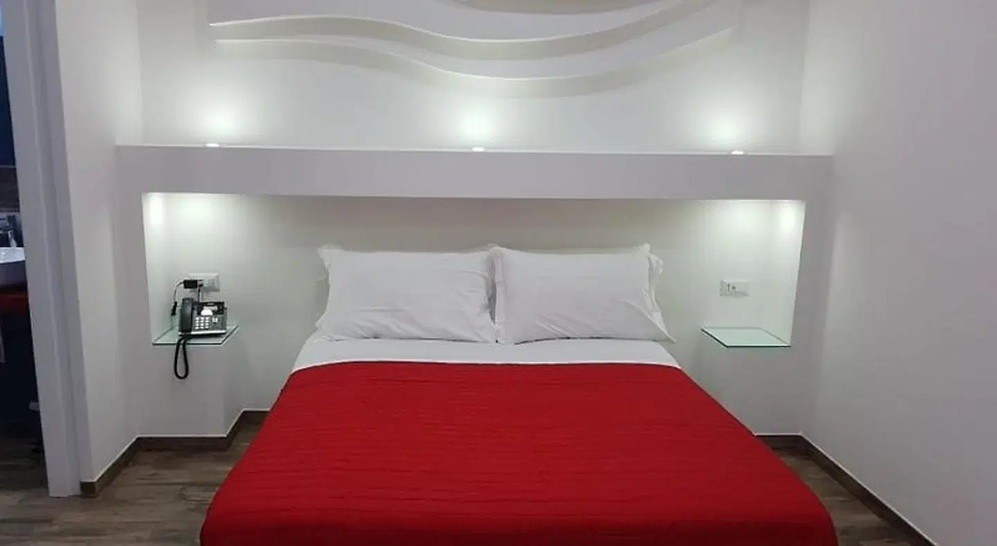 Villa Adelaide suite & room ROOM_EXAMPLE