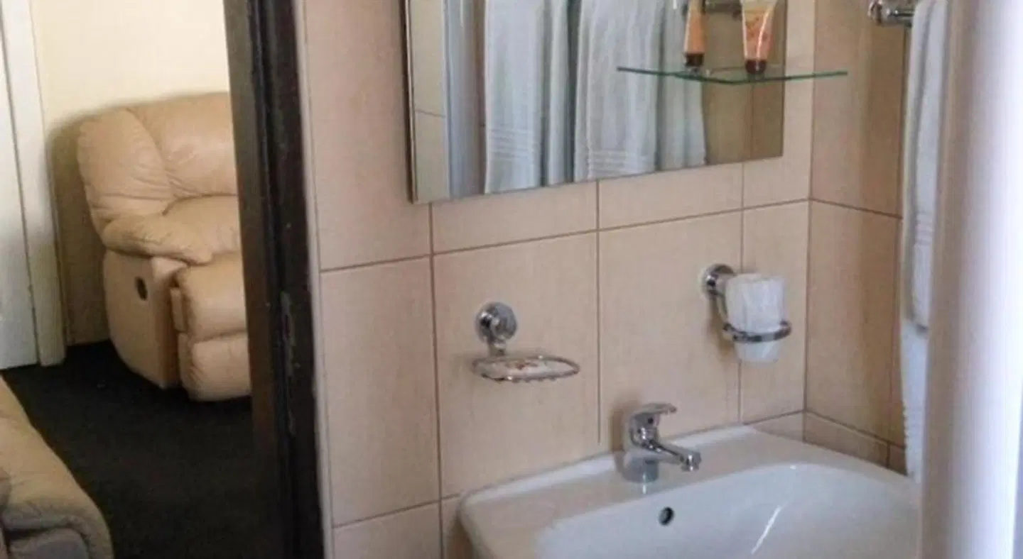 Royal Hotel Ladysmith Badezimmer