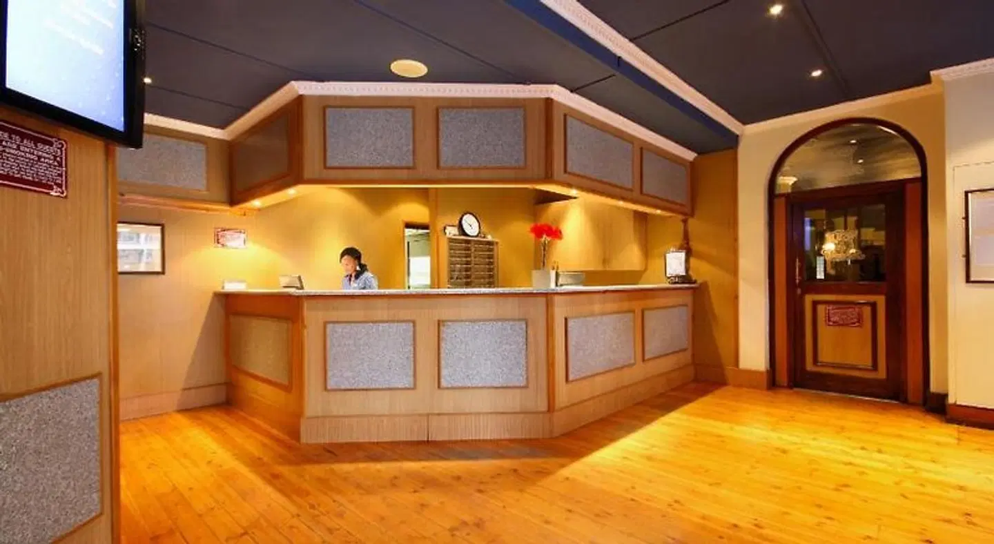 Royal Hotel Ladysmith LOUNGE_LOBBY