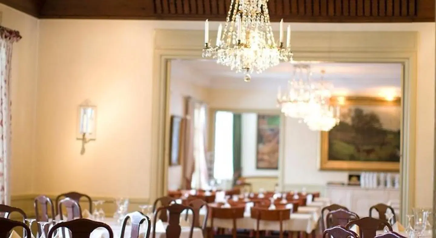 Insjöns Hotell - Sweden Hotels Restaurant