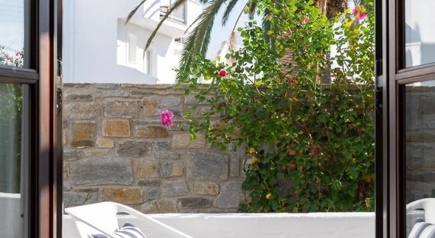 Aella Residence Garten