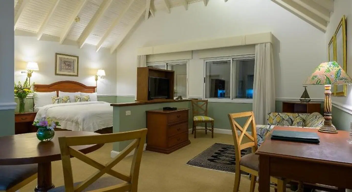 Villa Morra Suites Restaurant