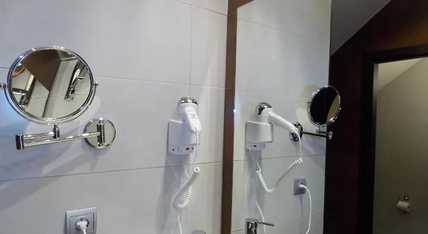 Aparthotel Bubal Badezimmer