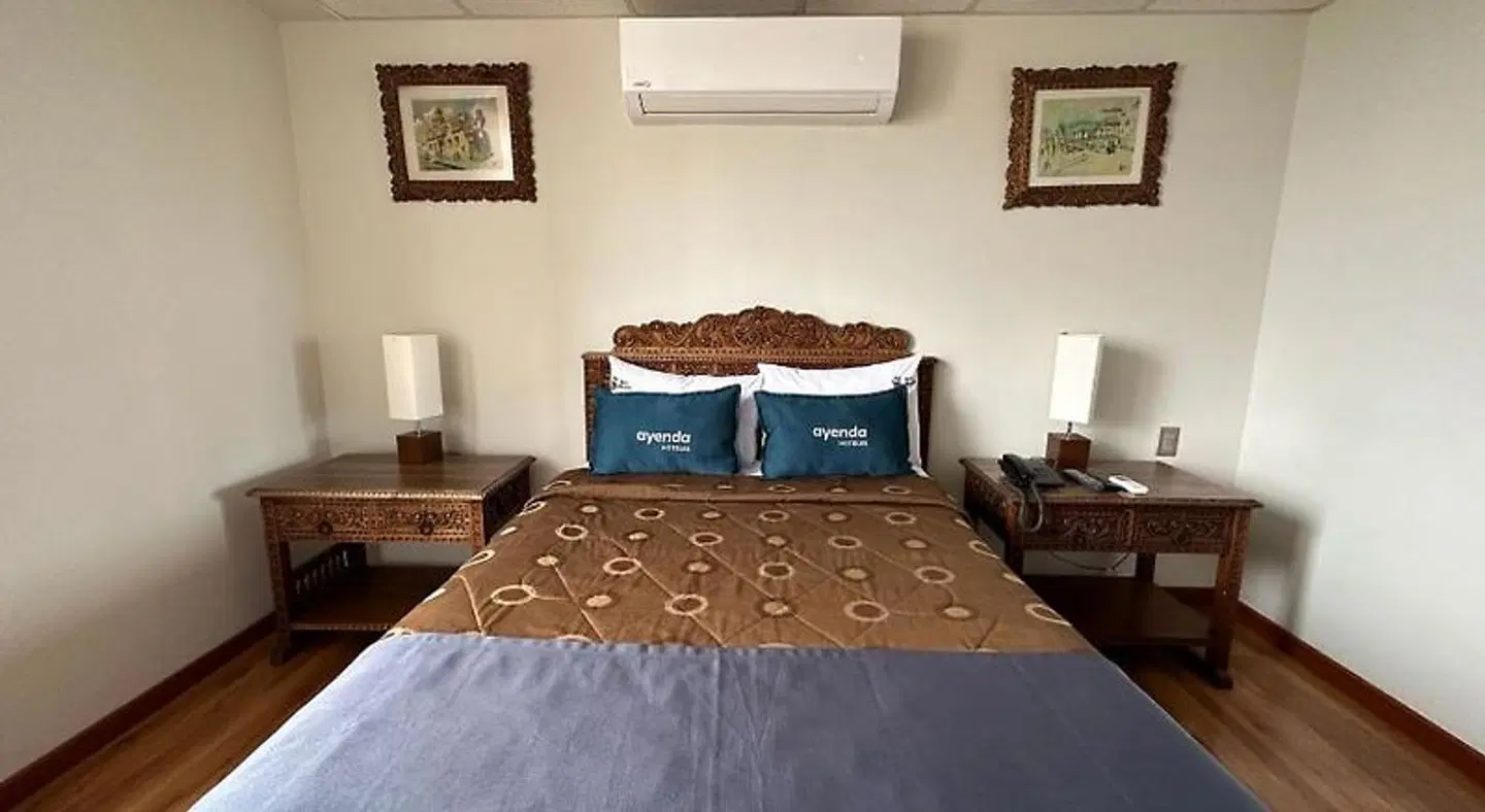 Hotel El Marques ROOM_EXAMPLE