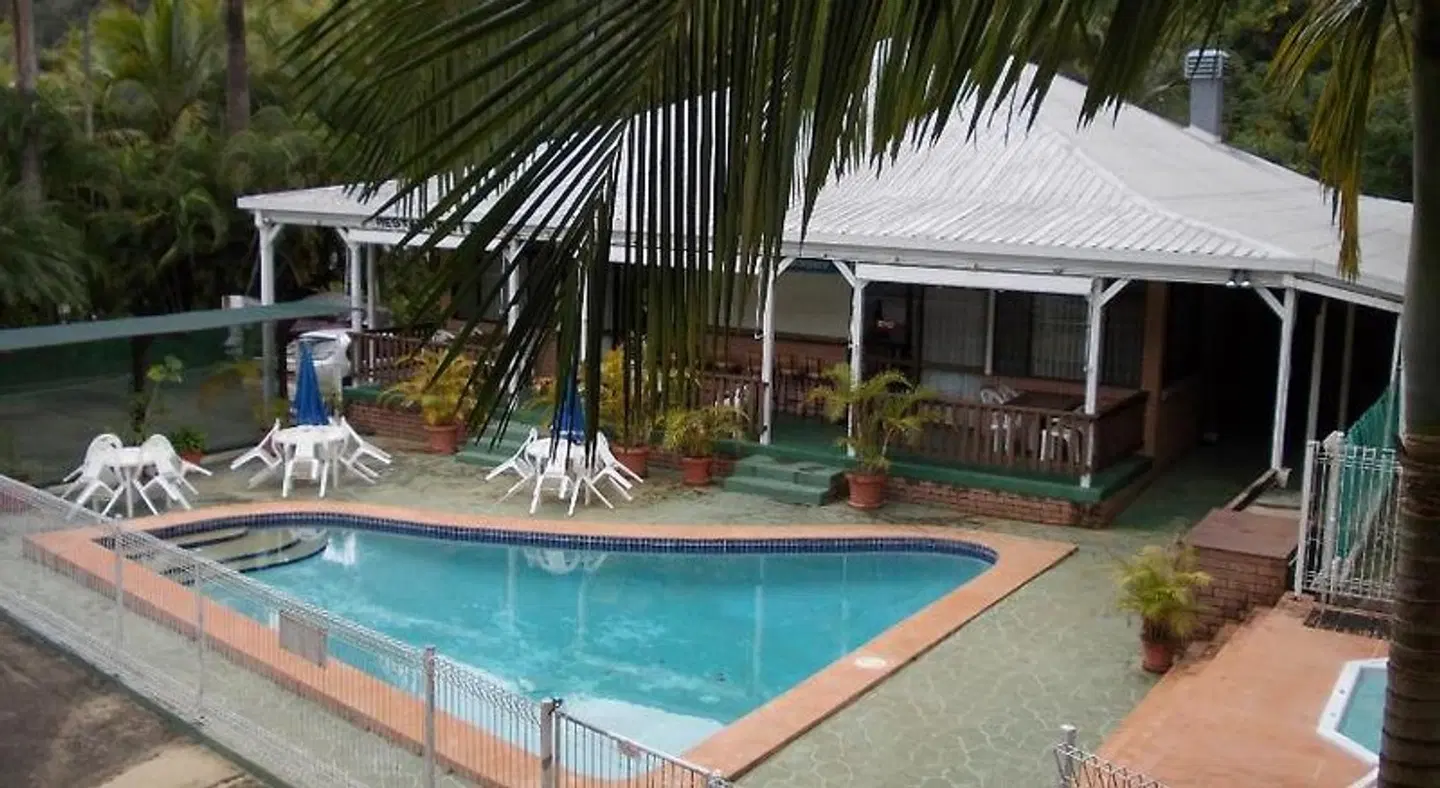 The Islands Inn Motel OUTDOOR_POOL