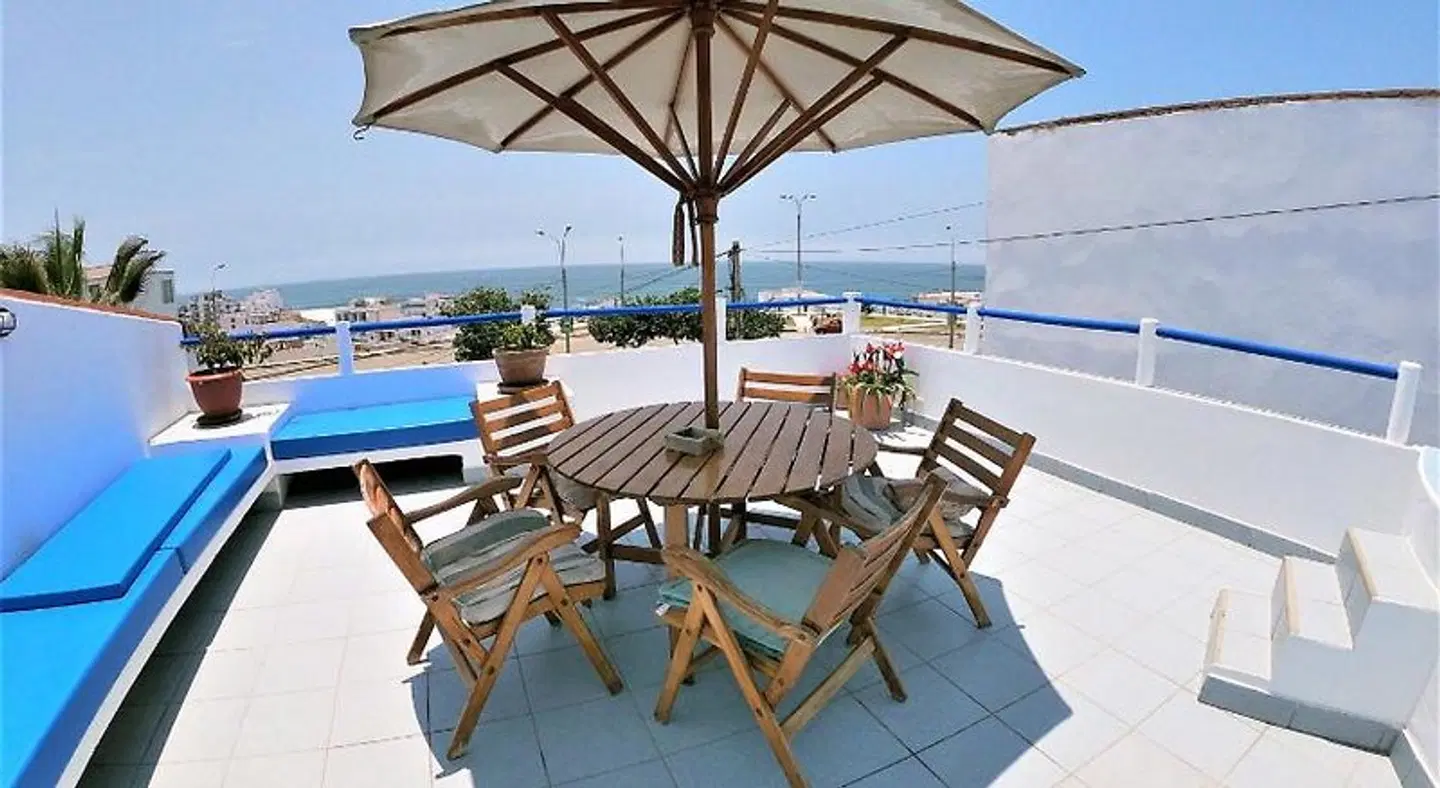 Waves Surf Camp Peru - Hostel Terrasse