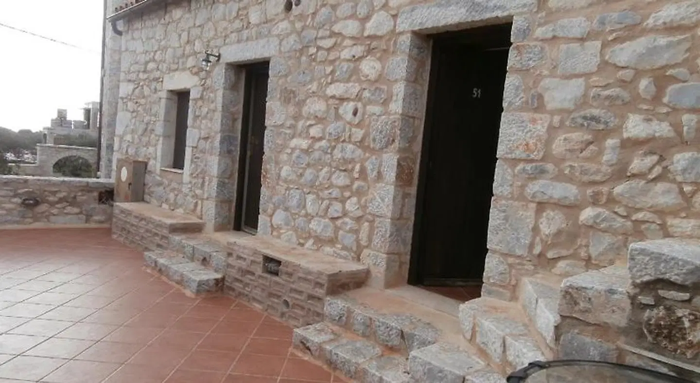 Pirgoi Edem HEALTH_BEAUTY