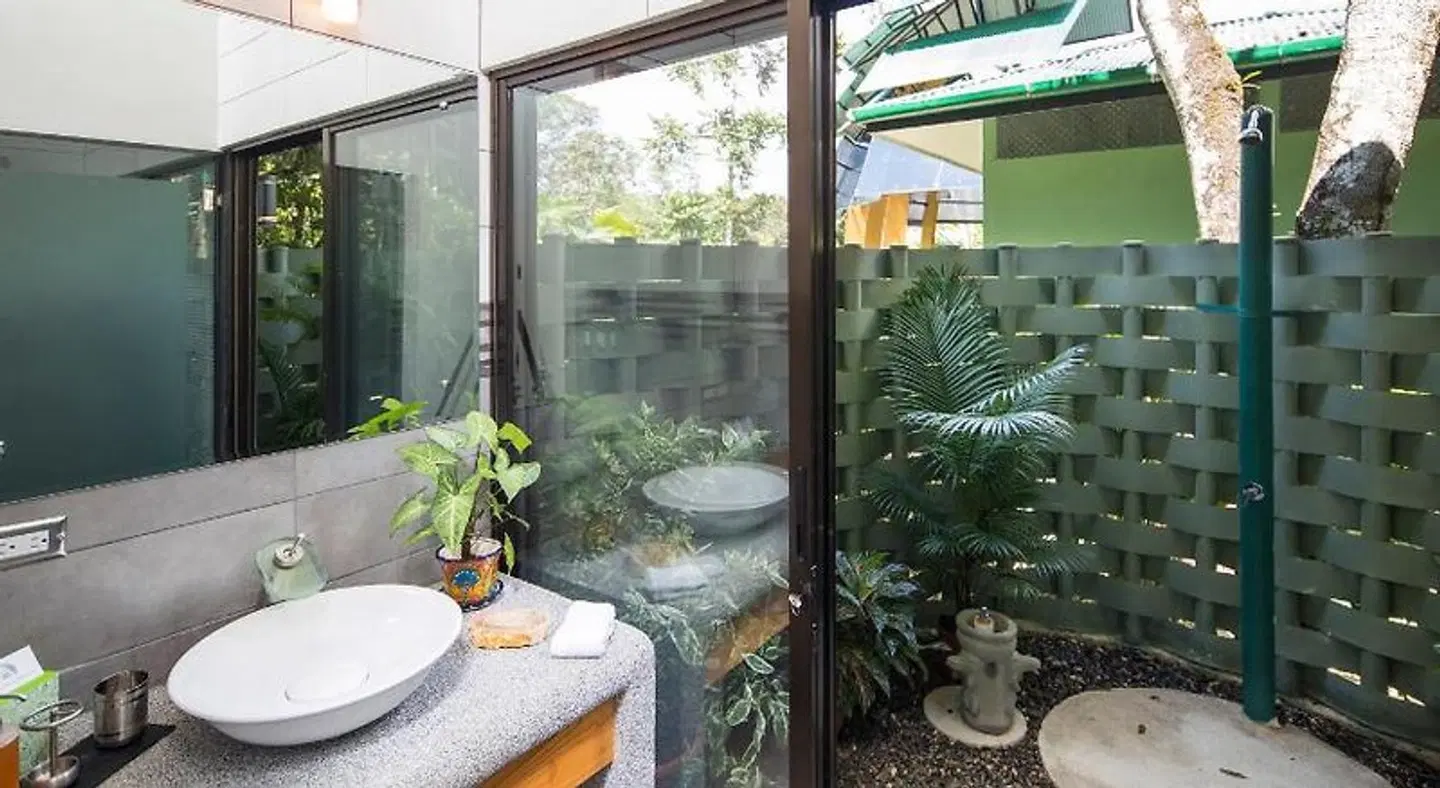 Yaba Chigui Lodge Badezimmer