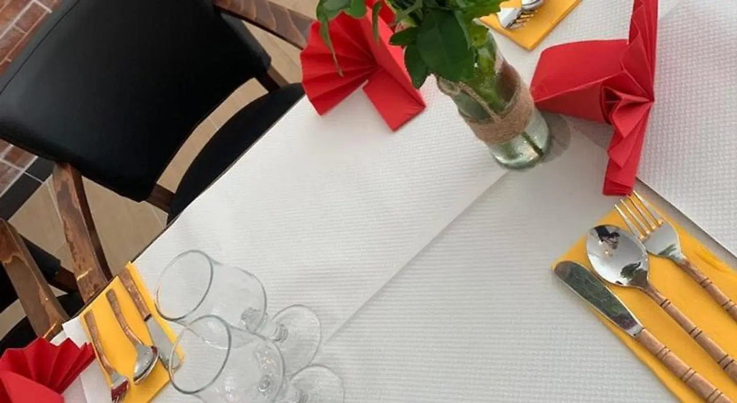 Isvara Restaurant & Hotel ROOM_EXAMPLE