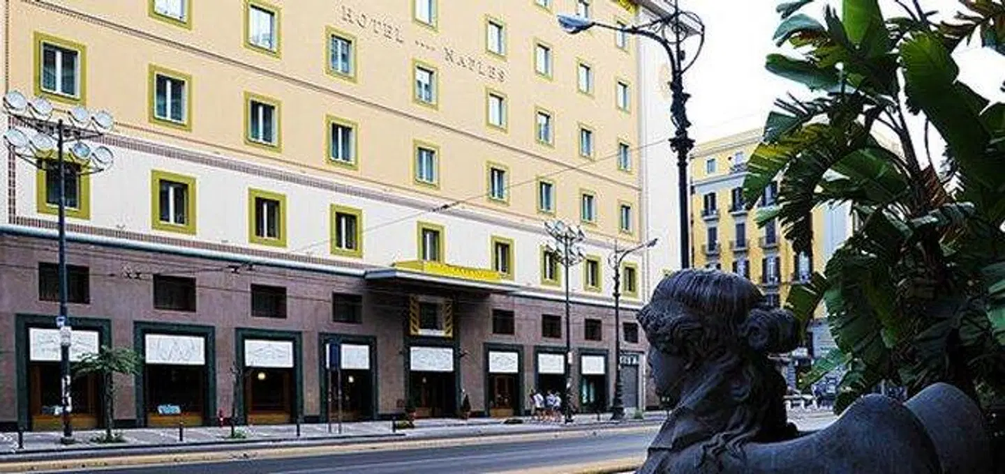 Naples EXTERIOR